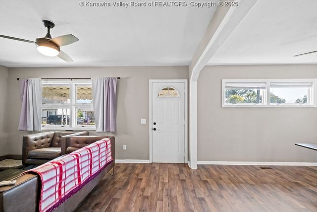 113 Kentucky Avenue, St Albans, WV 25177