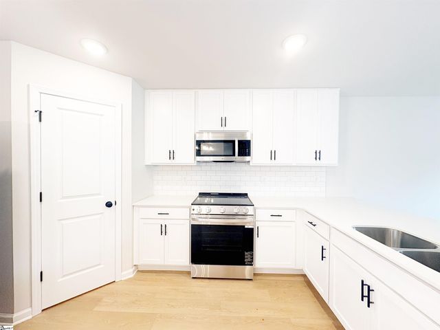 1293 N Highway 101 Lot 3, Greer, SC 29651
