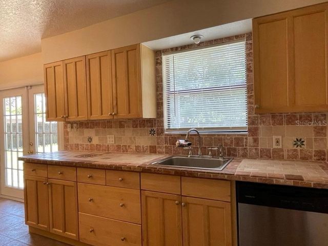 512 GALLOWAY AVENUE, Deltona, FL 32725
