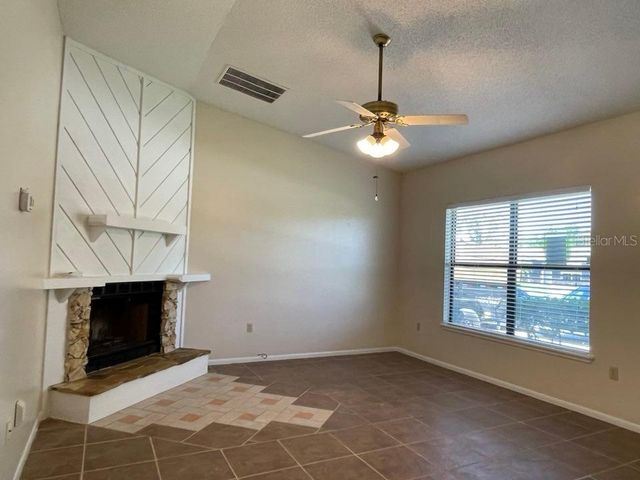 512 GALLOWAY AVENUE, Deltona, FL 32725