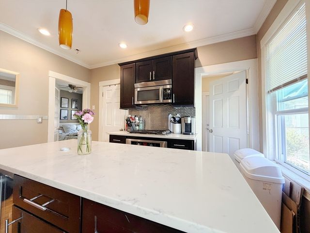 17 Pleasant St 2, Boston, MA 02125