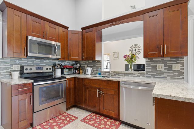 7040 Golf Pointe Circle, Tamarac, FL 33321