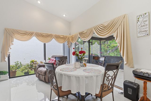 7040 Golf Pointe Circle, Tamarac, FL 33321