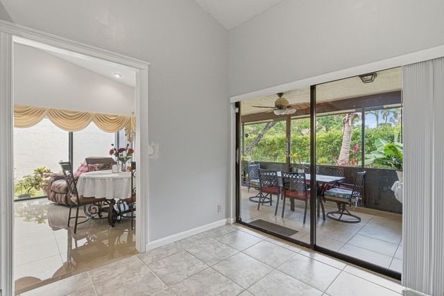 7040 Golf Pointe Circle, Tamarac, FL 33321