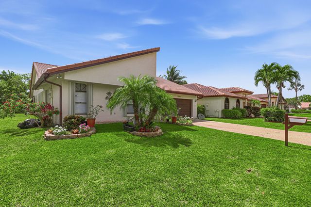 7040 Golf Pointe Circle, Tamarac, FL 33321