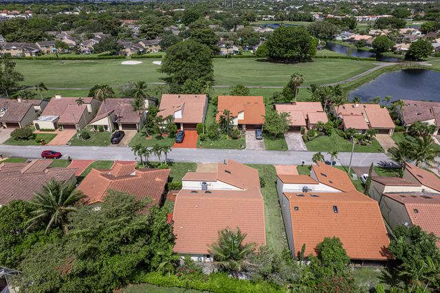 7040 Golf Pointe Circle, Tamarac, FL 33321