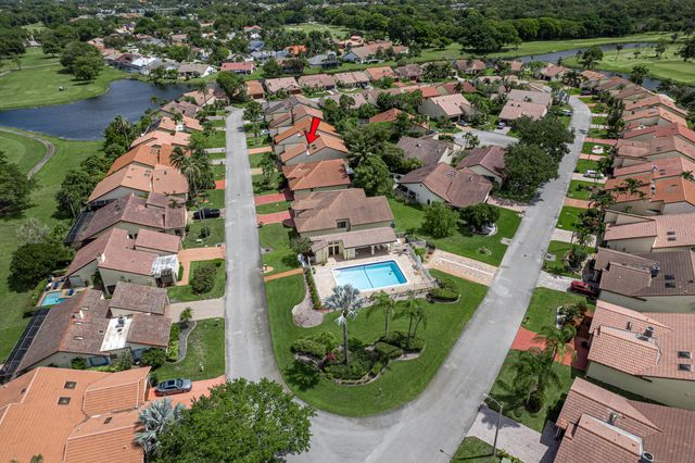 7040 Golf Pointe Circle, Tamarac, FL 33321