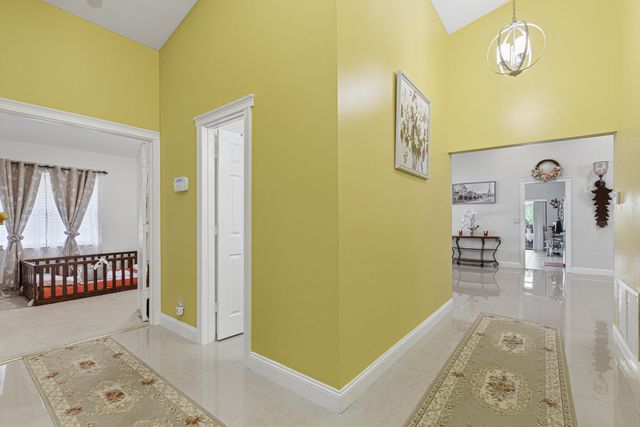 7040 Golf Pointe Circle, Tamarac, FL 33321