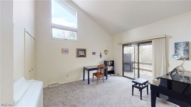 1939 Pine Drive, Kent, OH 44240