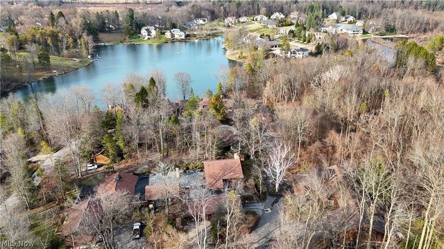 1939 Pine Drive, Kent, OH 44240