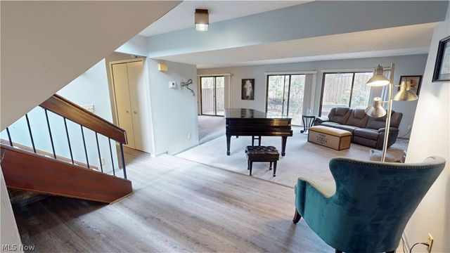 1939 Pine Drive, Kent, OH 44240