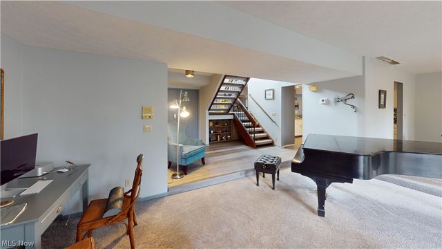 1939 Pine Drive, Kent, OH 44240