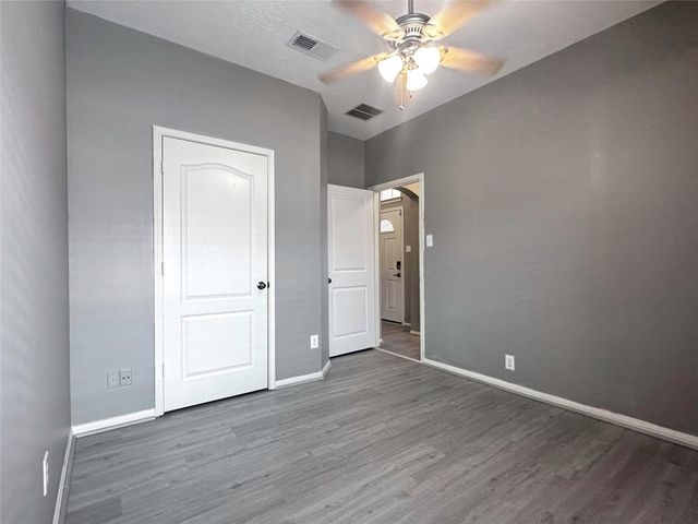3307 Raintree Village Drive, Katy, TX 77449