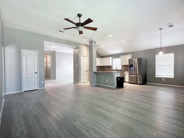 3307 Raintree Village Drive, Katy, TX 77449