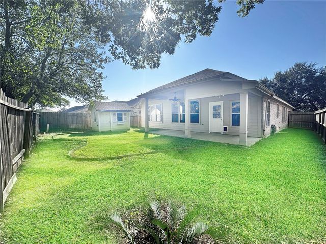 3307 Raintree Village Drive, Katy, TX 77449