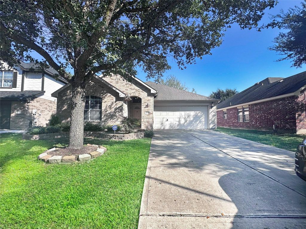 3307 Raintree Village Drive, Katy, TX 77449