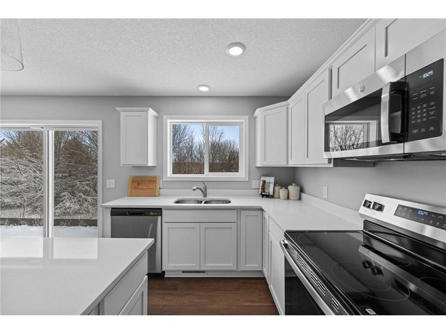 341 Ridge Road, Le Sueur, MN 56058