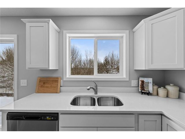 341 Ridge Road, Le Sueur, MN 56058