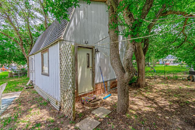 3007 Tanglewood Drive, Granbury, TX 76048