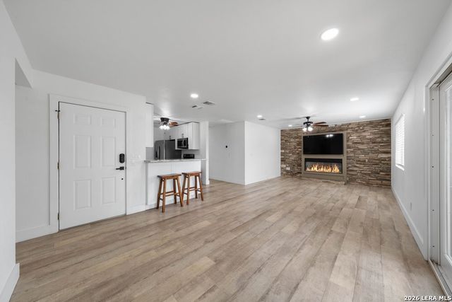 784 Hill Top Drive, Canyon Lake, TX 78133