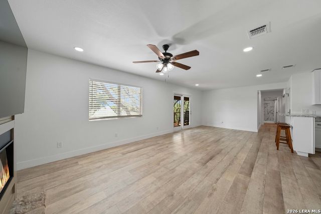 784 Hill Top Drive, Canyon Lake, TX 78133