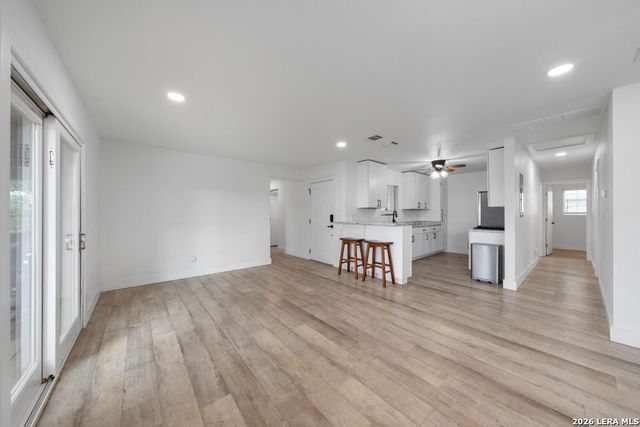 784 Hill Top Drive, Canyon Lake, TX 78133