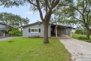 784 Hill Top Drive, Canyon Lake, TX 78133