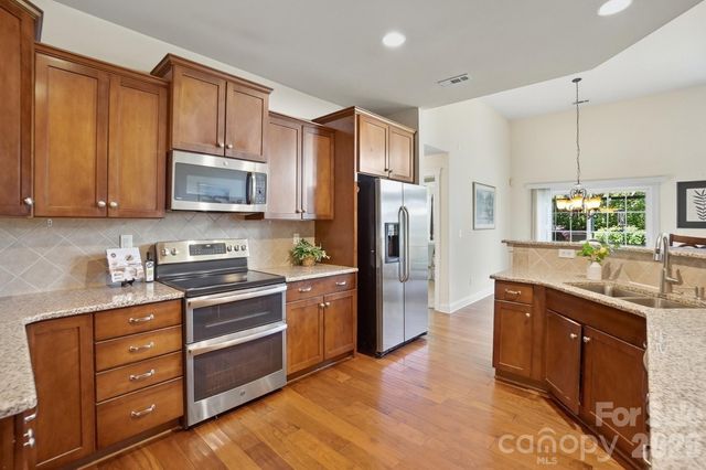 8452 Whitehawk Hill Road, Waxhaw, NC 28173
