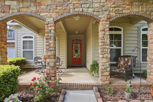 8452 Whitehawk Hill Road, Waxhaw, NC 28173