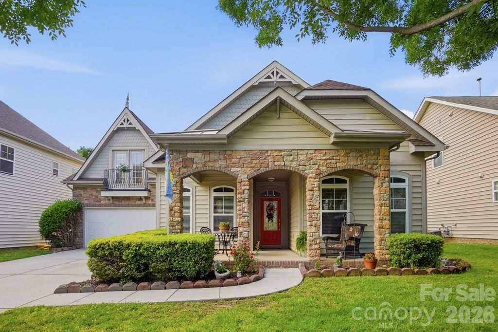 8452 Whitehawk Hill Road, Waxhaw, NC 28173