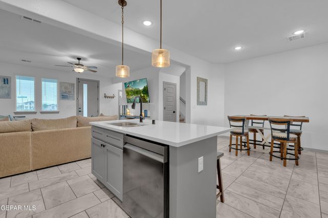 4800 MARISABEL AZCARATE Street, El Paso, TX 79938