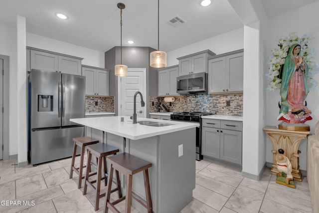 4800 MARISABEL AZCARATE Street, El Paso, TX 79938