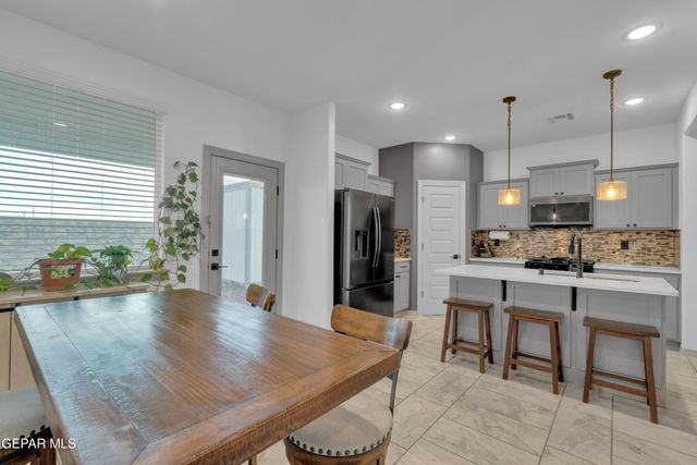 4800 MARISABEL AZCARATE Street, El Paso, TX 79938