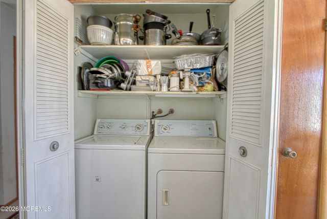 29 Green Drive, Toms River, NJ 08755