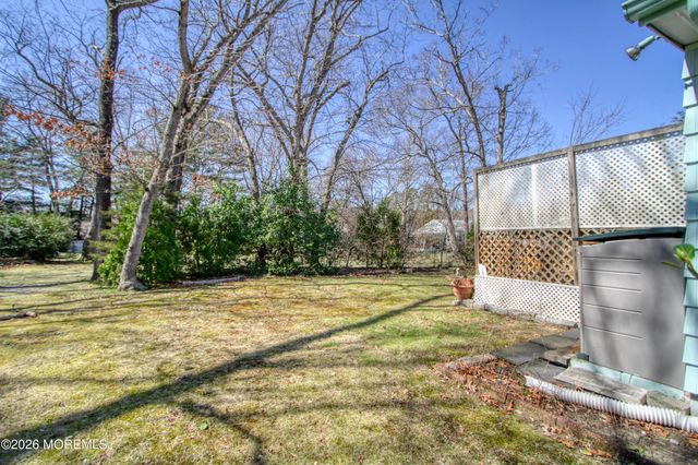 29 Green Drive, Toms River, NJ 08755