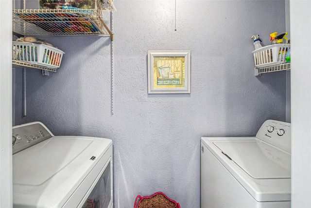 402 Redway Lane, Webster, TX 77598