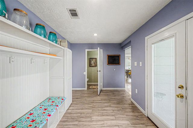 402 Redway Lane, Webster, TX 77598