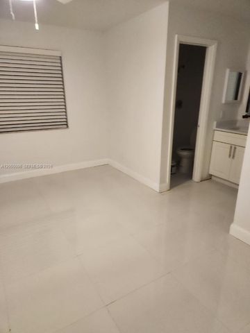 11643 NW 11th Street, Pembroke Pines, FL 33026