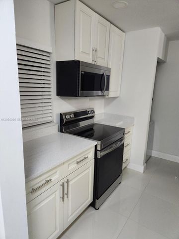 11643 NW 11th Street, Pembroke Pines, FL 33026