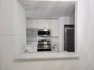 11643 NW 11th Street, Pembroke Pines, FL 33026