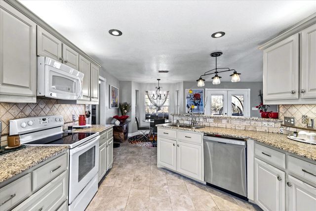 2590 W Blackjack Road, Aubrey, TX 76227