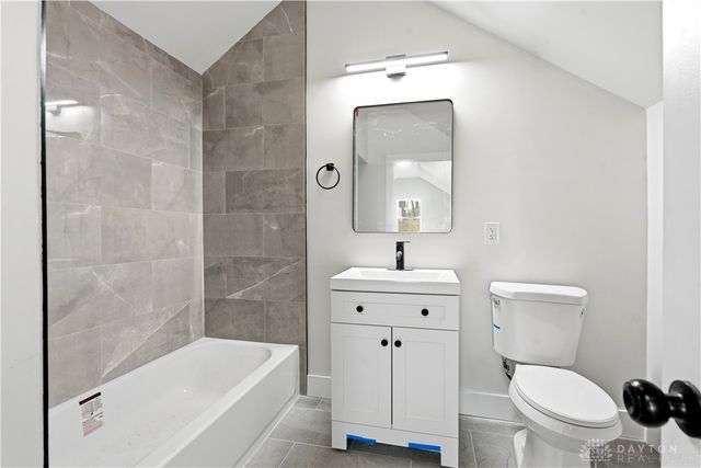 2725 Stonequarry Road, Dayton, OH 45414
