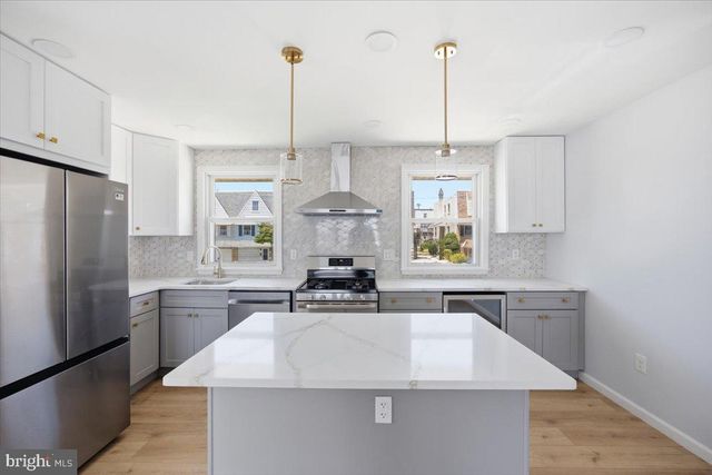 9955 BRIDLE RD, Philadelphia, PA 19115
