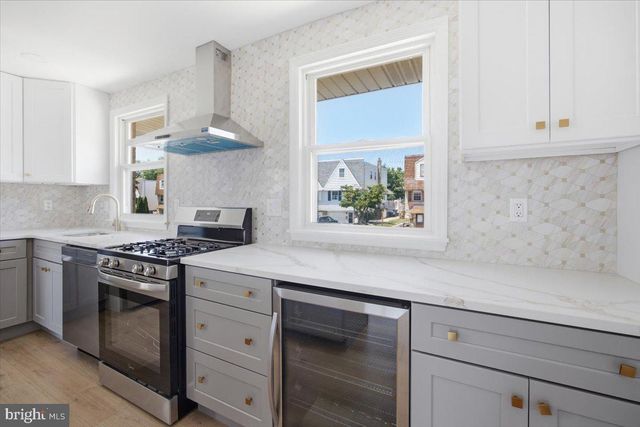 9955 BRIDLE RD, Philadelphia, PA 19115