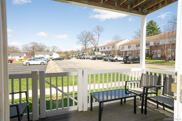 68 Parkside Drive 68, Suffern, NY 10901