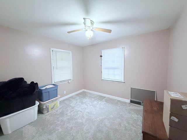 2224 Lawndale Avenue, Rockford, IL 61103