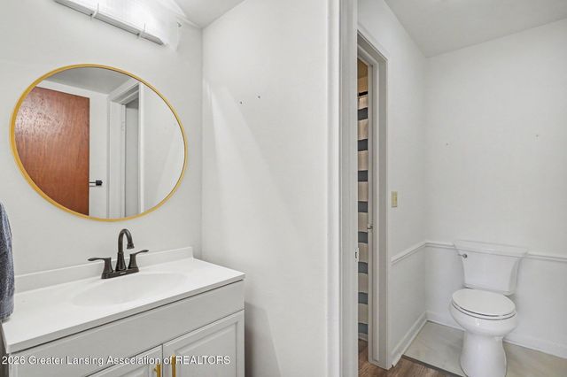 523 Bainbridge Drive 45, East Lansing, MI 48823