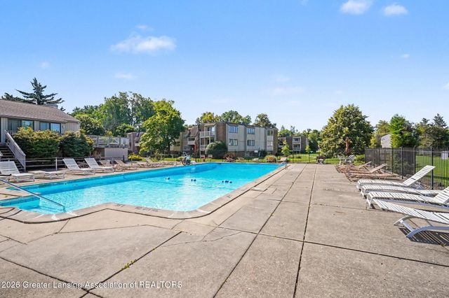 523 Bainbridge Drive 45, East Lansing, MI 48823