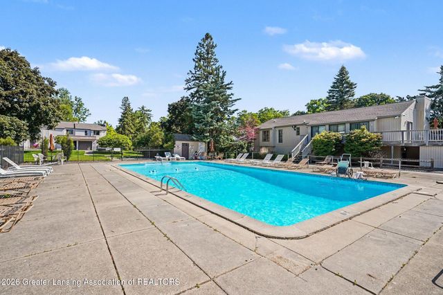 523 Bainbridge Drive 45, East Lansing, MI 48823