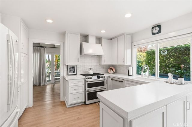 416 Onda, Newport Beach, CA 92660